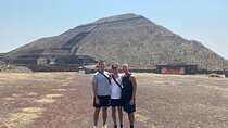 Teotihuacan Food Local Cuisine Workshop and Pyramids Tour 