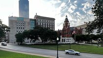 65 Minute JFK Assassination Walking and Van Tour