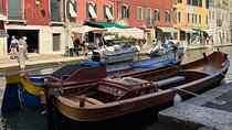 Explore Murano Burano and Torcello in bragozzo island tour 