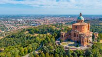 Private Transfer from Rome to Bologna with 2 Hours Sightseeing