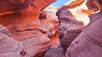 WCE Canyon O Guided Slot Canyon Tour