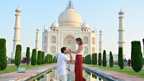 Delhi: Taj Mahal & Agra Day Tour by Superfast Train All Inclusive