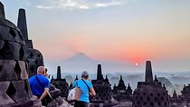 Borobudur Sunrise at Temple Tour With Luxury Breakfast Included