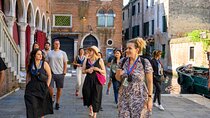 Venice Street Food Tour with Local Guide with Local Food Market Visit