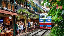 Hanoi Old Quarter Food Tour with Train Stress Visit
