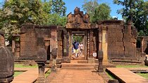 Private Banteay Srei and Roluos Group Temple Tour