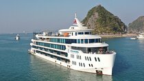 Halong Bay Luxury Day Cruise with Pool & Buffet Lunch from Hanoi