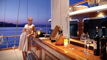 Evening Dinner Cruise with Live Music in Sharm El Sheikh