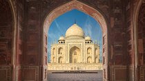 Private Taj Mahal Sunrise Tour(Delhi - Agra - Delhi)