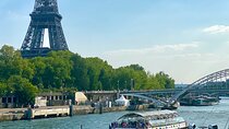 Private Eiffel Tower Summit and Seine River Discovery Tour