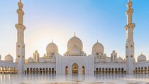 Abu Dhabi City Tour With Qasr Al Watan in Private car