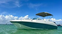 Private Boat Rental in Miami for 10 People