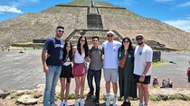 Teotihuacan Pyramids: 100% Private Tour with Transportation