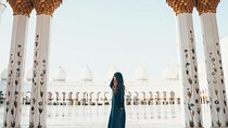 Abu Dhabi City Tour: Grand Mosque, Etihad Towers, Palace & Louvre