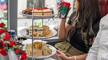 London: Afternoon Tea Bus Tour with Prosecco & London Eye Option