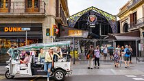 Tour of Historic Barcelona in Eco Tuk Tuk Private