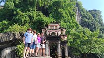 Hanoi: Trang An, Bich Dong, Local Family, Mua Cave Luxury Tour