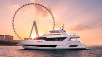 Dubai: Sunset Yacht Tour With Live DJ, BBQ and Unlimited Drinks