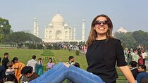 From Delhi: Taj Mahal Sunrise & Aga Fort with Tour Guide by Car
