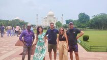 From Delhi: Taj Mahal Sunrise tour with Breakfast