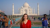 From Jaipur: Taj Mahal & Agra Fort Tour with Fatehpur Sikri