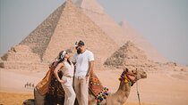 Cairo 8 Hour Private Tour of Pyramids, Egyptian Museum and Bazaar
