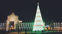 Christmas Lights Tour of Lisbon in Private Eco Tuk Tuk