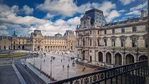 Louvre Private Tour in Paris with Entry Tickets and Quick Access