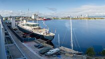 Skip-the-line Royal Yacht Britannia Private Tour & Transport