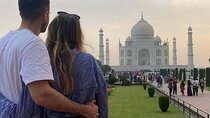 Skip the line: Taj Mahal Agra Private Day Trip From Delhi By Car