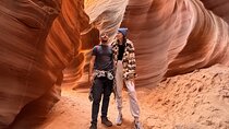 Page: (PRIVATE VIP) Hogan Upper Antelope Canyon Hiking Tour