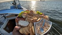 Sailing tour on the River Tagus in Lisbon with snacks and drinks