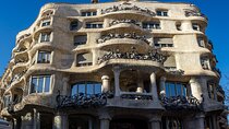 La Pedrera Casa Milà Guided Tour with a Local Guide