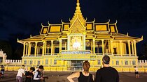 Phnom Penh Evening Cyclo Tour