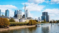 Hello Frankfurt: Private 2-Hour Intro City Walk with Local Guide