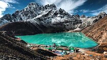 Gokyo Lakes Trek: Turquoise Gems of the Everest Region