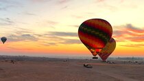 Hot Air Balloon Ride Over Dubai Desert with Hotel Transfers