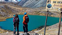 7 Lakes Tour Hike and Horseback Riding at Nevado Ausangate