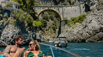 Positano & Amalfi Boat Tour from Naples with Light Lunch