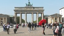 Private Walking Sightseeing Local Berlin Tour Guides up 15 Person