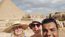 VIP Giza Pyramids & Sphinx Tour