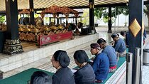 Yogyakarta : Sultan Palace and Tamansari Watercastle Walking Tour
