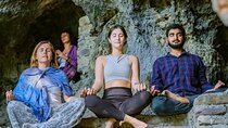 Rishikesh: Vashishta Gufa & Jesus Cave Half-Day Meditation Tour
