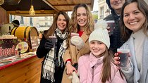 Montmartre Food Tour with Christmas Market and Festive Tastings