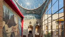 Dali Tour in small group: Museum, Cadaques & Púbol from Barcelona