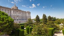 Madrid Royal Palace Tour: Priority Access with Expert Guide