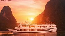 3 Days 2 Nights Exploring Bai Tu Long Bay
