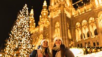 Christmas in Vienna - Private Walking Tour with Glühwein Mug