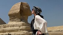 Female Guided Tour to The Pyramids of Giza and The Great Sphinx