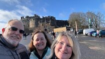 Edinburgh Private Walking Tour with a Local